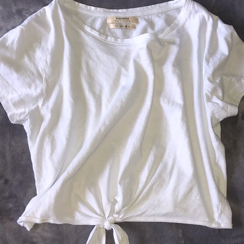 White knotted t-shirt